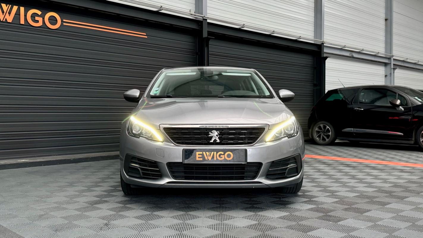 Peugeot 308 - SW 1.2 110 ACCESS + ATTELAGE / ENTRETIEN COMPLET PEUGEOT