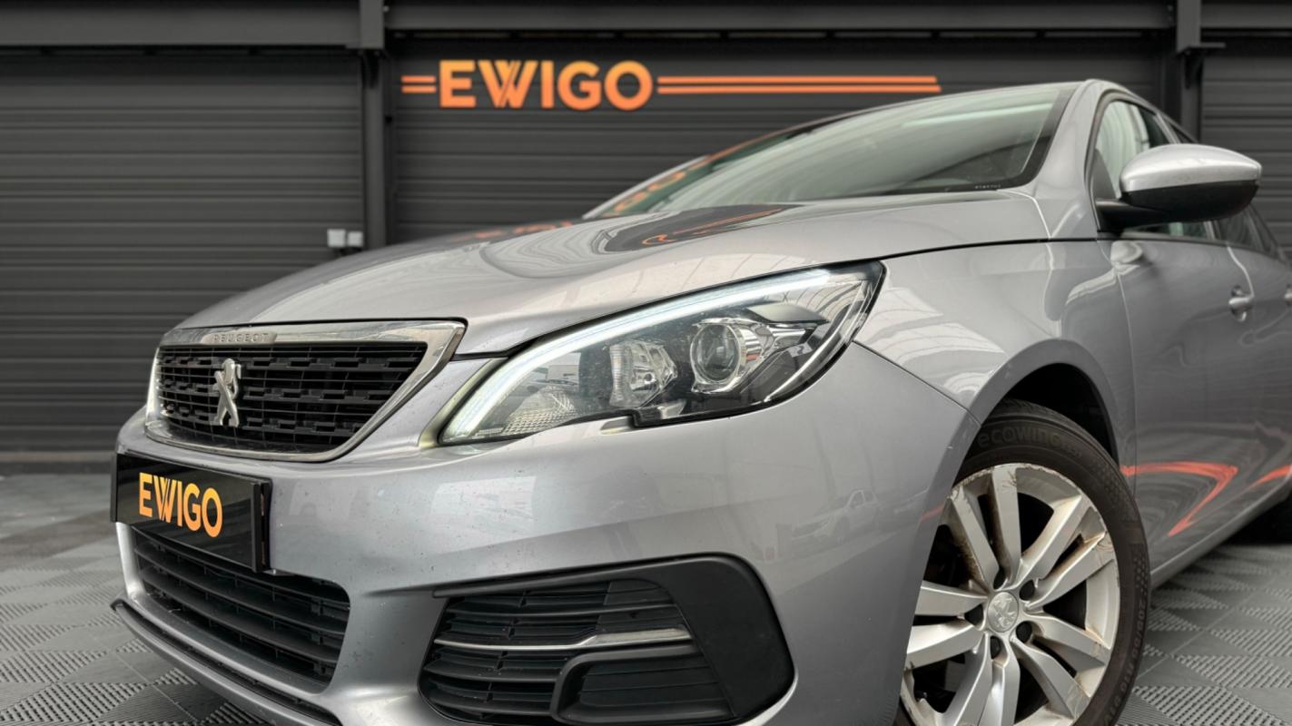 Peugeot 308 - SW 1.2 110 ACCESS + ATTELAGE / ENTRETIEN COMPLET PEUGEOT